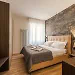 6 Isonzo - Luxury Διαμέρισμα